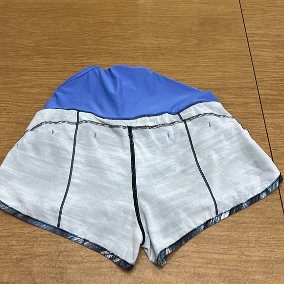 Lot of 2 Ivivva shorts size 14 with built in liner - Picture 9 of 10